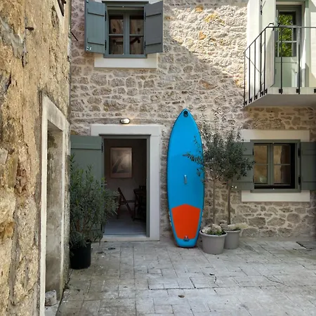 Stonehouse Zrmanja