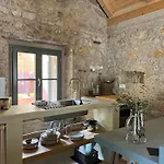 Stonehouse Zrmanja * أوبروفاتش