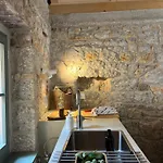Stonehouse Zrmanja * Obrovac