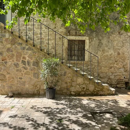 Apartment Stonehouse Zrmanja
