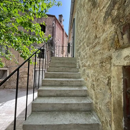 Stonehouse Zrmanja Lejlighed