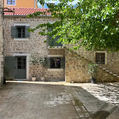 Appartement Stonehouse Zrmanja *